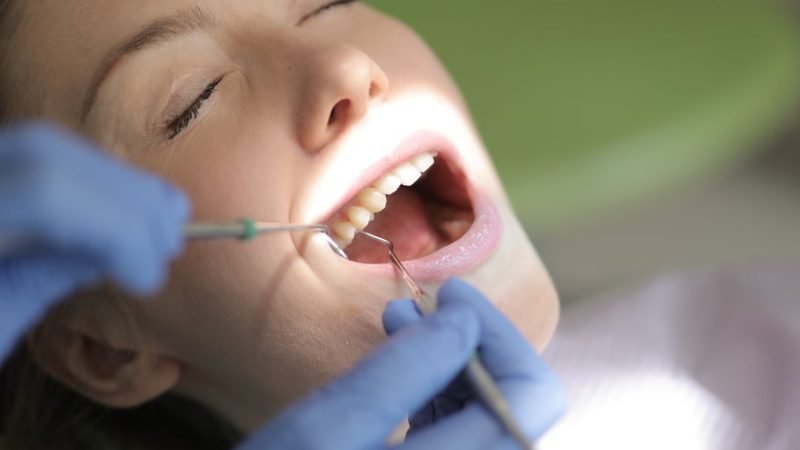 Como encontrar o dentista ideal para você